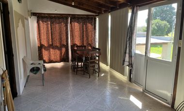 Casa  de campo- 3 dormitorios - Living- Cocina comedor- dependencias! imperdible! Sobre lote de 2500m2- Financiada!!