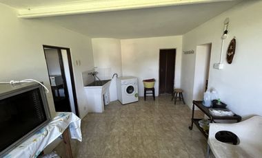 Casa  de campo- 3 dormitorios - Living- Cocina comedor- dependencias! imperdible! Sobre lote de 2500m2- Financiada!!