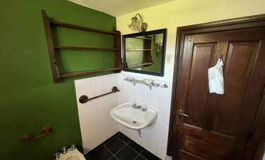 Casa  de campo- 3 dormitorios - Living- Cocina comedor- dependencias! imperdible! Sobre lote de 2500m2- Financiada!!