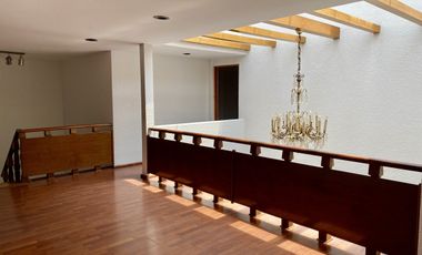 Casa en renta en Lomas de Tecamachalco