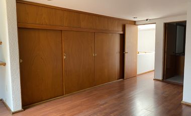 Casa en renta en Lomas de Tecamachalco