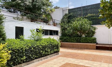Casa en venta en Lomas de Tecamachalco