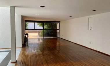 Casa en venta en Lomas de Tecamachalco