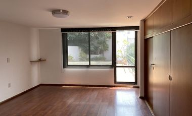 Casa en venta en Lomas de Tecamachalco