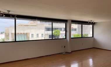 Casa en venta en Lomas de Tecamachalco