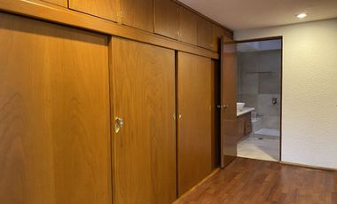 Casa en venta en Lomas de Tecamachalco