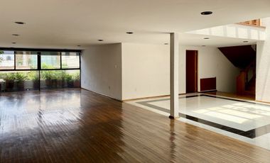 Casa en venta en Lomas de Tecamachalco