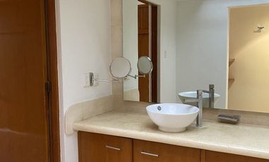 Casa en venta en Lomas de Tecamachalco