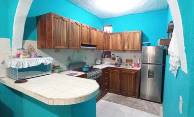 Casa en el Centro Zihuatanejo, Gro. Solo Contado. 5-9-11