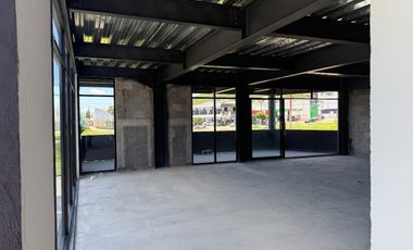 Local comercial en Renta a estrenar