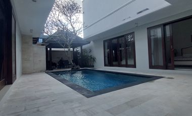 Villa Modern Minimalis Gedong Sari Mumbul Nusa Dua Badung