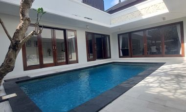 Villa Modern Minimalis Gedong Sari Mumbul Nusa Dua Badung