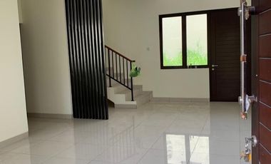 Disewakan Rumah Minimalis Cluster Arana Harapan Indah Bekasi