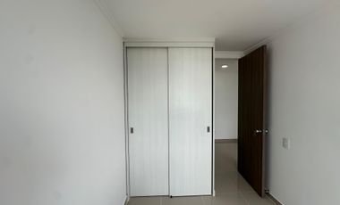 Apartamento En Arriendo, Sector La Estrella- Conjunto Pitriza