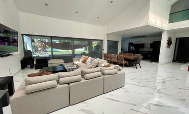 Casa en  venta en fraccionamiento Lomas de Cocoyoc, Morelos