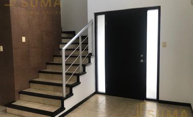 Casa en Venta y Renta con Alberca en Col. El Charro, Tampico Tamaulipas.