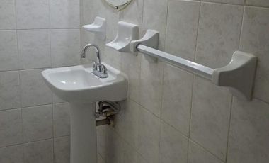 Casa en Venta y Renta con Alberca en Col. El Charro, Tampico Tamaulipas.