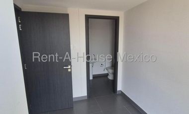 Departamento en renta en Bosque Real Huixquilucan 26-140 JAS