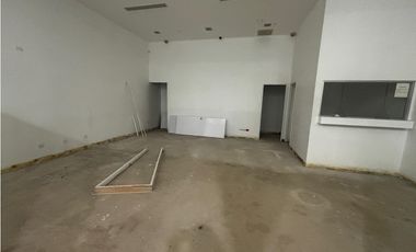 ARRAIJAN / WESTLAND MALL / LOCAL COMERCIAL / 78M / PLANTA BAJA