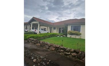 ALQUILO CASA EN.LOS.MOLINOS.3HAB