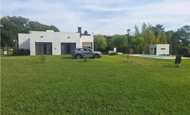 HERMOSA CASA QUINTA EN VENTA EN SAUCE MONTRULL