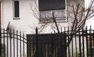 Espaciosa y Segura Casa en Quilicura: