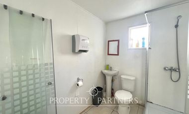 Gran galpón bodega a orilla de carretera