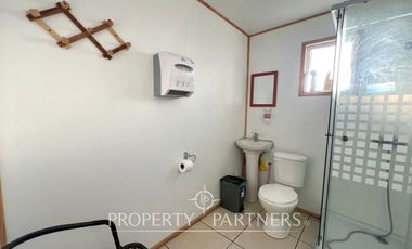 Gran galpón bodega a orilla de carretera