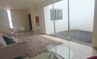 Departamento Loft 2 Recámaras con Jardín Interior en Fraccionamiento Privado – E