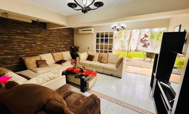 Casa en venta en Veracruz con Alberca Fracc. Floresta