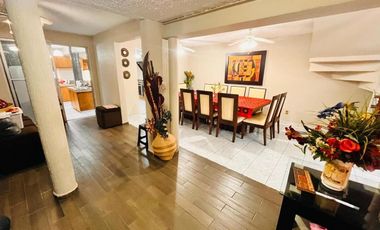 Casa en venta en Veracruz con Alberca Fracc. Floresta