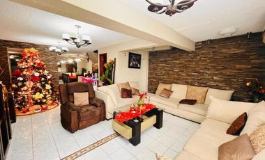 Casa en venta en Veracruz con Alberca Fracc. Floresta