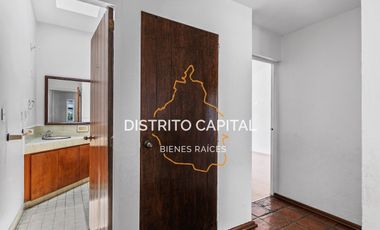 Casa con chimenea en renta en Lomas de Tecamachalco, Estado de México