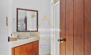 Casa con chimenea en renta en Lomas de Tecamachalco, Estado de México