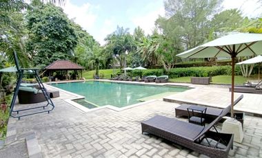 Villa View Hutan dan Sungai di Nyambu Tabanan
