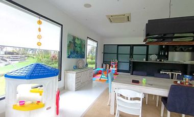 Villa View Hutan dan Sungai di Nyambu Tabanan