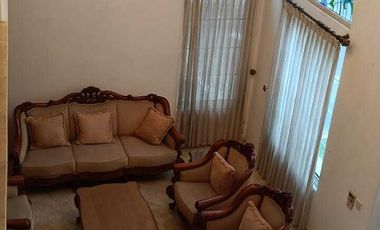 Rumah mewah 2 lantai siap huni ada kolam renang di lippo karawaci