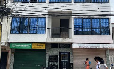 Venta Casa En Yumbo, (Valle). Barrio Bolivar. Primer Piso Dos Locales, Y Dos Apartamentos Completos.sector Comercial.