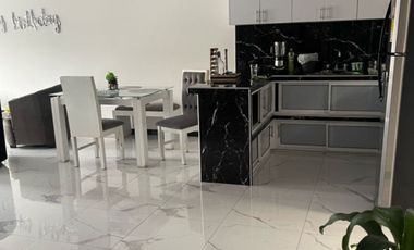 Venta Casa En Yumbo, (Valle). Barrio Bolivar. Primer Piso Dos Locales, Y Dos Apartamentos Completos.sector Comercial.