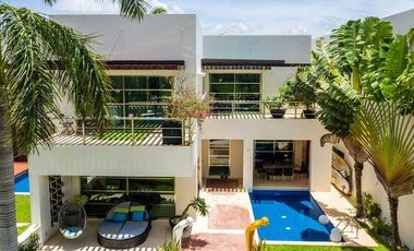 Se Renta Casa en Novo Puerto Cancún con acceso a la playa y amenidades