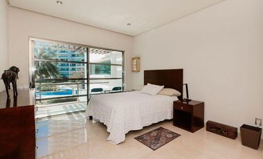 Se Renta Casa en Novo Puerto Cancún con acceso a la playa y amenidades