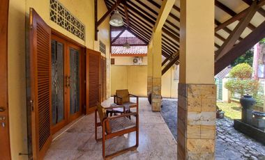 Rumah KLASIK interior Kayu Jati Punggawan Banjarsari Solo