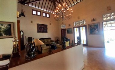 Rumah KLASIK interior Kayu Jati Punggawan Banjarsari Solo