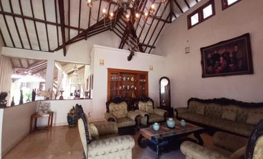 Rumah KLASIK interior Kayu Jati Punggawan Banjarsari Solo