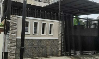 Rumah 2 Lantai Kavling DKI Meruya Selatan Jual murah