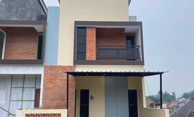 Jual Rumah Tingkat Purwakarta Kota Lt 67 m2 Ciwareng