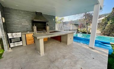 ALVARO CASANOVA, LA REINA ALTA, CONDOMINIO