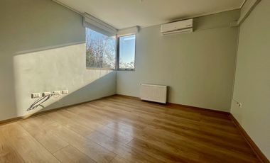 ALVARO CASANOVA, LA REINA ALTA, CONDOMINIO