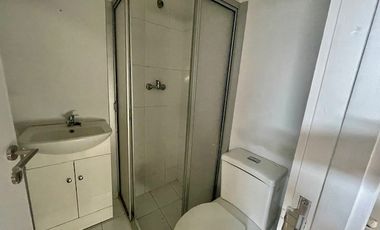 ALVARO CASANOVA, LA REINA ALTA, CONDOMINIO