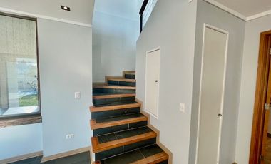 ALVARO CASANOVA, LA REINA ALTA, CONDOMINIO